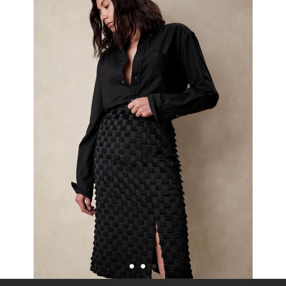 Banana Republic midi (knee length) fringe skirt